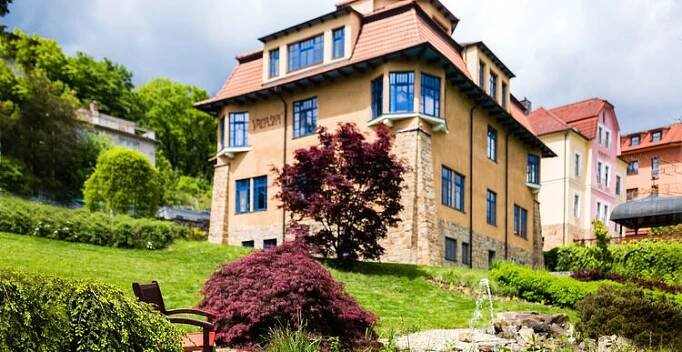 Hotel Vila Valaška**** v Luhačoviciach | Porovnání pobytů | Recenze