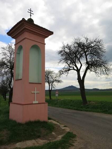 Soubor:Čížkovice, boží muka při odbočce na Želechovice.jpg – Wikipedie
