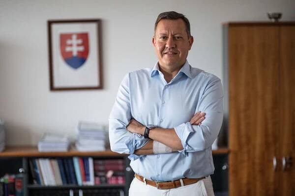 Lipšic má byť špeciálnym prokurátorom ešte päť rokov, podľa Pellegriniho by mal skončiť skôr