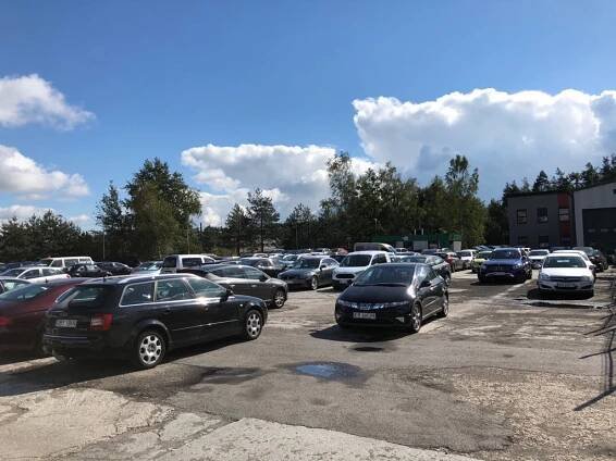 Parkoviště A1 Letiště Katovice - rezervace online | PARKLOT.PL - PARKLOT.CZ