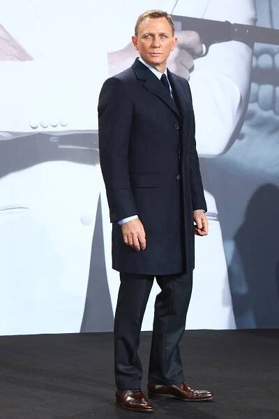 Jako foukaná staré dámy. James Bond Daniel Craig zaskočil lidi novým účesem. Modlí se, aby ho měl jen kvůli roli