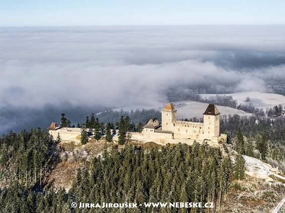 HRADY A ZÁMKY | Letecké fotografie / Aerial Photography Jirka Jiroušek 