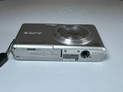 Použitý objektiv Sony Cyber-Shot DSC-W330 14,1 MP Carl Zeiss stříbrný - Obrázek 4 z 15