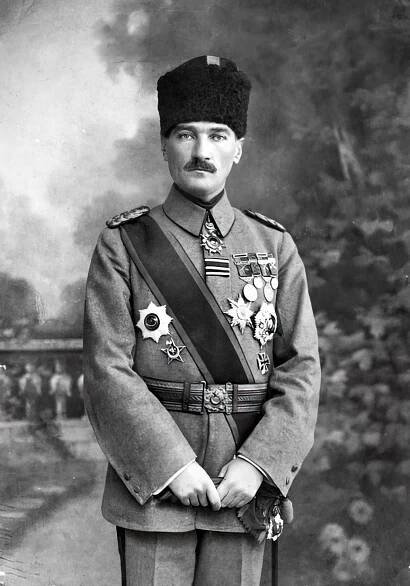 První prezident Turecké republiky Mustafa Kemal Atatürk upozornil, že budoucnost země je v dětech. FOTO: Presidency of Republic of Turkey/Creative Commons/CC0