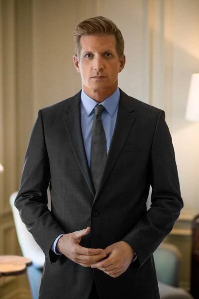 Já, společnice - Christine - Promo - Paul Sparks