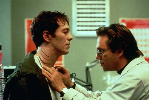 Krajní meze - Nový druh - Z filmu - Peter Outerbridge, Richard Thomas