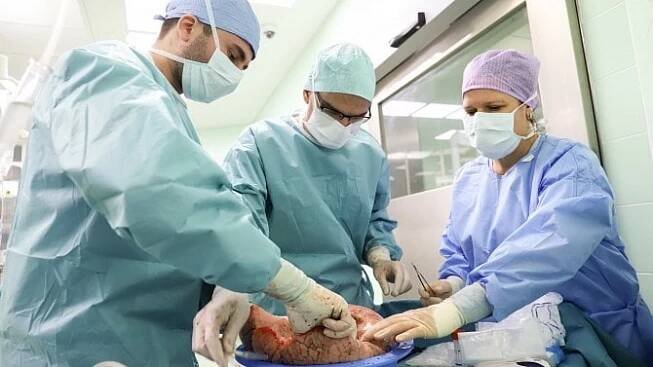 Pacienti po transplantaci plic se díky nové metodě zotaví rychleji a lépe