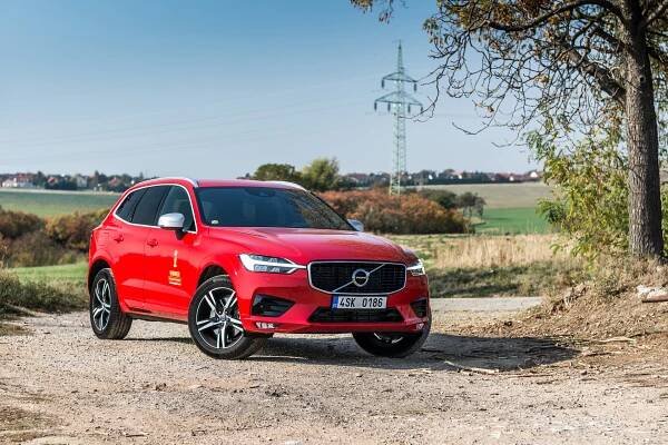 Test Volvo XC60 T5 AWD 2018: Na vlně pohody a bezpečí (+VIDEO) - roadblog.cz