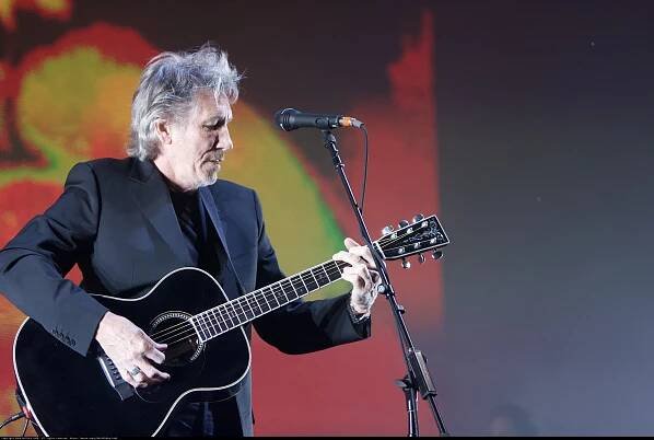 Roger Waters' Serenade