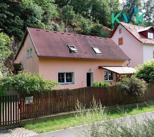 Prodej samostatně stojícího rodinného domu o dispozici 5+1, pozemek 1221 m2, Loket, okr. Sokolov. | KVK Reality s.r.o.