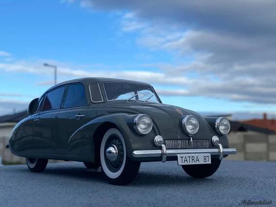 Model auta Tatra 87
