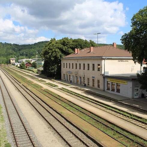 Zdjęcia • Zastávka u Brna (Stacja kolejowa) • Mapy.com