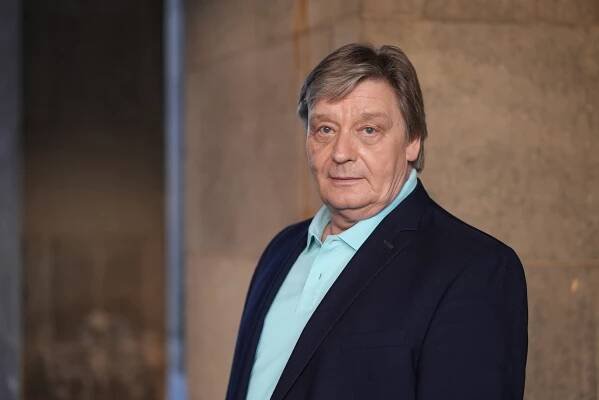 Frank Muth – Schauspieler – Synchronregie, Synchronsprecher, Dialogbuchautor