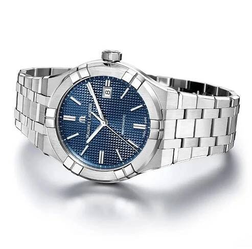 Maurice Lacroix Aikon Automatic AI6008-SS002-430-1