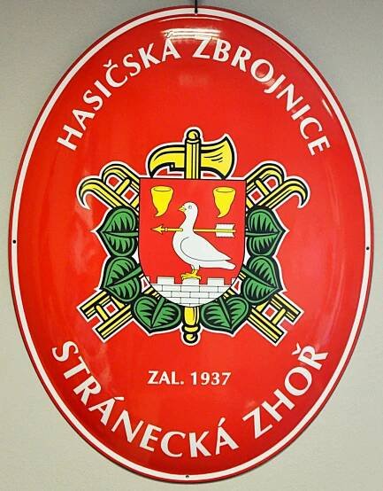 Hasičský smaltovaný ovál pro označení hasičské zbrojnice.