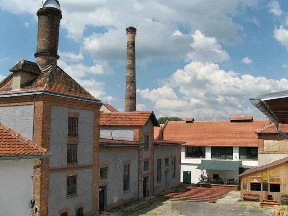 Pronájem chaty- Dalešická přehrada a u řeky Jihlavy - Fotoalbum - Dalešická přehrada a okolí - Dalešický pivovar 