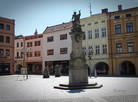 Místek - náměstí Svobody - Náměstí | Turistika.cz