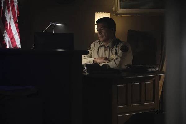 Siréna - Dead in the Water - Z filmu - Gil Birmingham