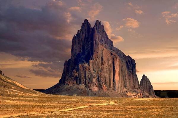 Shiprock - Nové Mexiko, Spojené státy americké » Geology Science