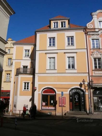 V Kopečku čp. 86 (Hradec Králové, 15.2.2017)