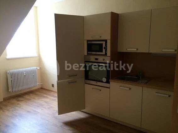 Pronájem bytu 2+kk 41 m², Jaltská, Karlovy Vary, Karlovarský kraj