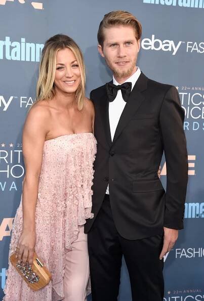 Kaley Cuoco’s Dating History: Johnny Galecki, Karl Cook and More