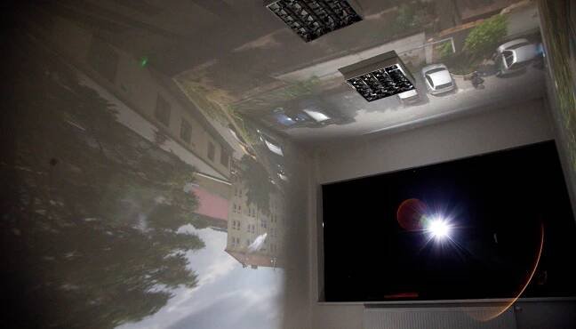 Experiment: Camera obscura – co se stane když zatemníte místnost