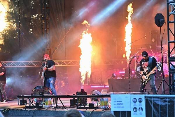 Dlouhé čekání skončilo. Kapela Škwor zahrála na Konopišti odložený koncert