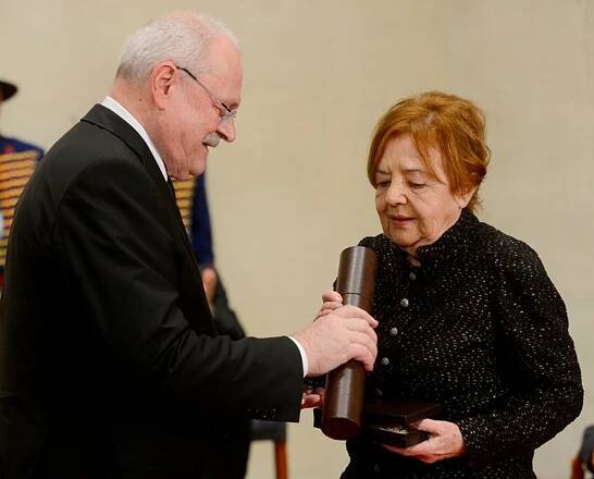 Prezident ocenil prácu 16 osobností z kultúry, vedy či športu