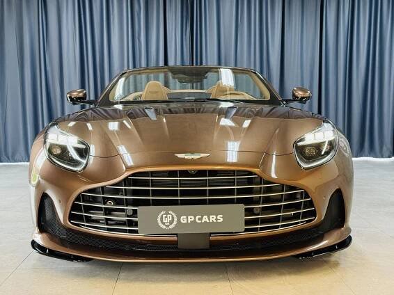 Aston Martin DB12 *VOLANTE*B&W*CABRIO*ZÁRUKA*