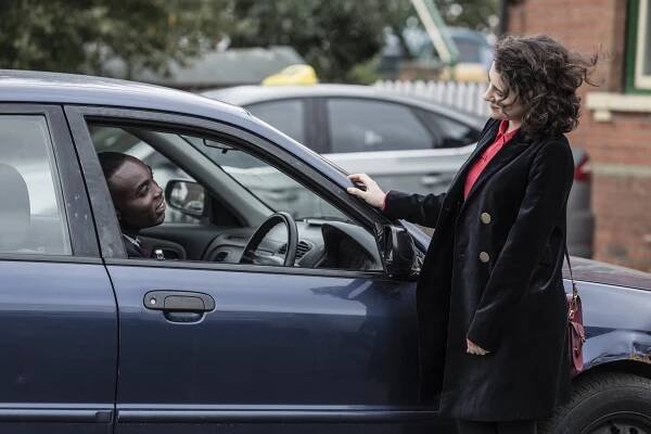 Tisk - Don't Take My Heart, Don't Break My Heart - Z filmu - Paapa Essiedu, Ellie Kendrick