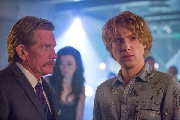 Review: Two Unlikely Roommates Share Heartbreak in ‘Crash Pad’