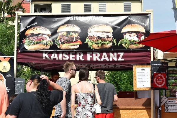 Mňam! Burger Street Festival v Olomouci nabídl nevšední dobroty