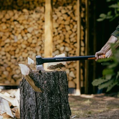 Fiskars Štípací sekera X-series (L) X32, 81,5 cm