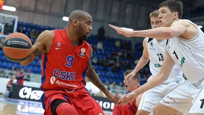 Aaron Jackson against Nizhny Novgorod.