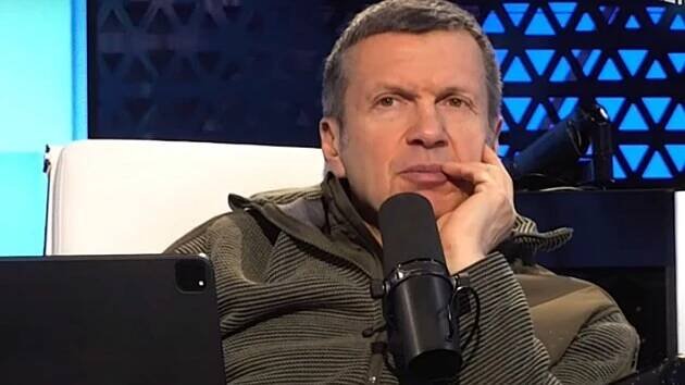 Viditelně ustaraný Vladimir Solovjov prosí o více divácké přízně. (24. ledna 2024)