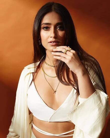 Ileana D'Cruz Age, Height, Biography 2024 Wiki, Net Worth, Boyfriend - Trusted Networth of Famours Ce...