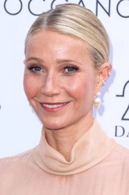Gwyneth Paltrow The Daily Front Row Fashion Los Angeles Awards 2023