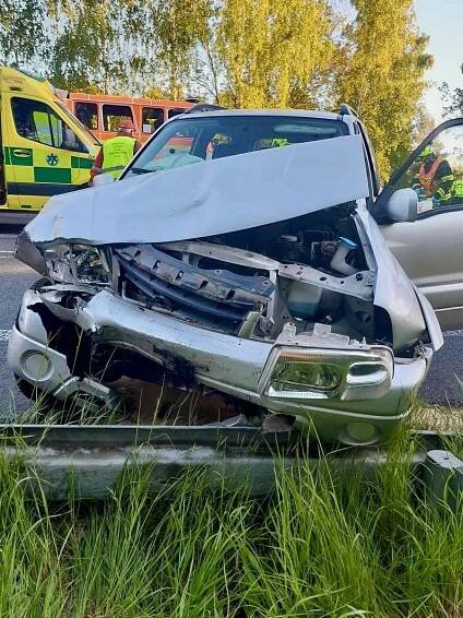 Na silnici 1/13 v Kunraticích u Cvikova zasahují složky IZS u… | POŽÁRY.cz - ohnisko žhavých zpráv | hasiči aktuálně