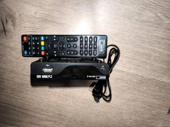 Set-top box emos PLNĚ FUNKČNÍ