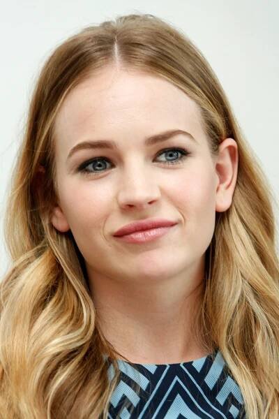 Britt Robertson herečka