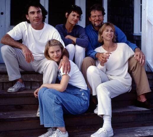 Peter Gallagher, Claire Danes, Wendy Crewson, Bruce Altman, Kathy Baker - Nezvaný host - Promo