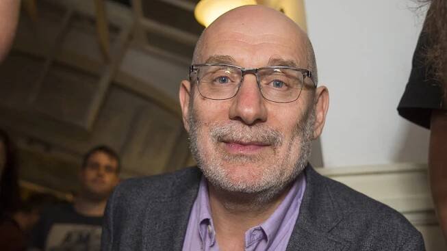 Military Court Jails Exiled Writer Boris Akunin 14 Years in Absentia