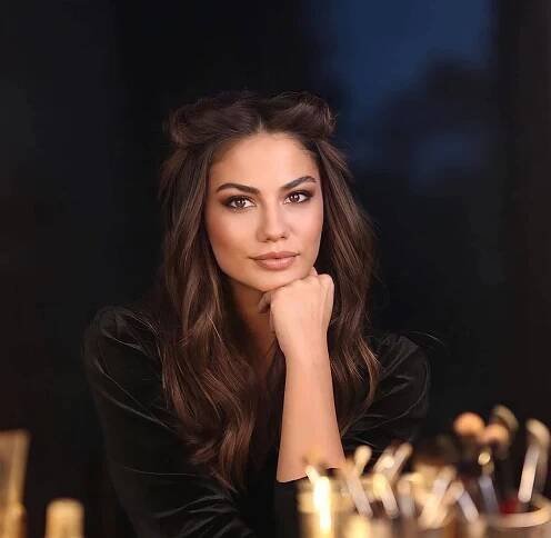 Birthday Surprise for Demet Ozdemir