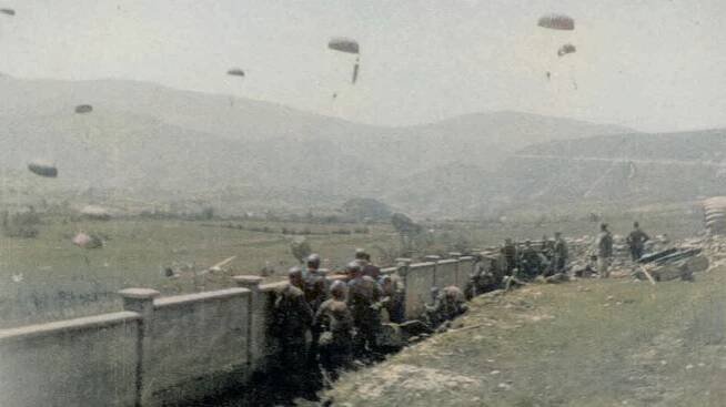 Výsadkáři ze SS-Fallschirmjägerbataillon 500 v Jugoslávii