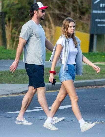 Liam Hemsworth and Gabriella Brooks Out For A Lunch With Family And Friends In Byron Bay!