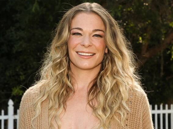 LeAnn Rimes reminds us why barrel leg jeans are a must-have this season - and they're actually much easier to wear...