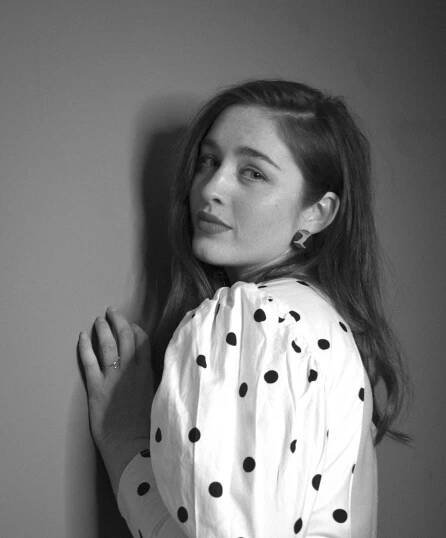 Danielle Galligan from Shadow and Bone welcomes us to the Grishaverse Vanity Teen 虚荣青年 Lifestyle & new faces magazine