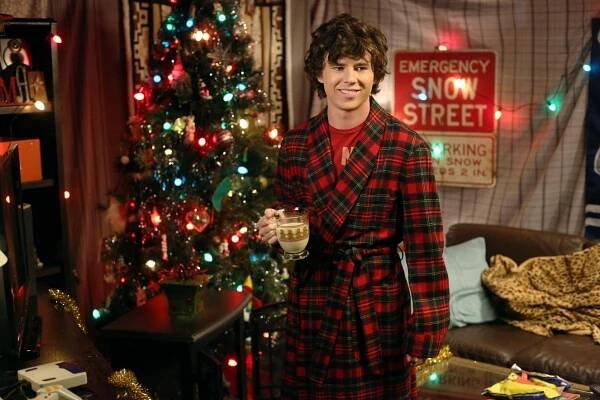 Průměrňákovi - Vánoční sleva - Z filmu - Charlie McDermott