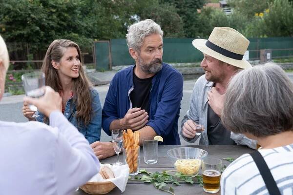 Jana Bernášková, Roman Zach, Martin Pechlát - Co ste hasiči - Porod - Z filmu